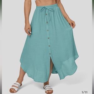 Women’s large HALARA boho skirt